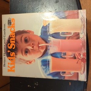 BHG Vintage Kids Snacks Cookbook Softcover